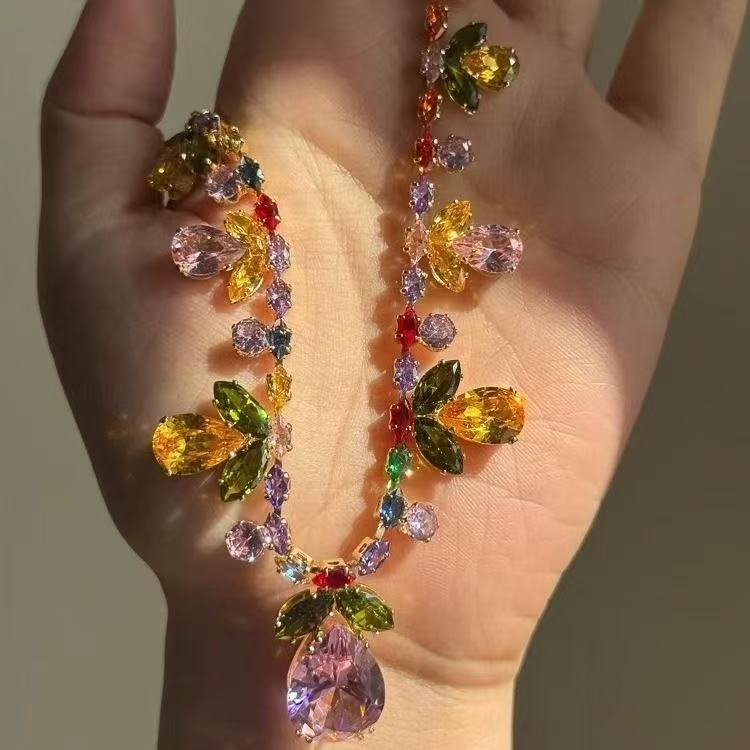 Colorful diamond necklace