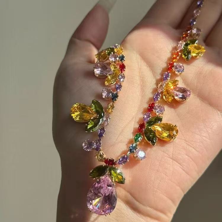 Colorful diamond necklace